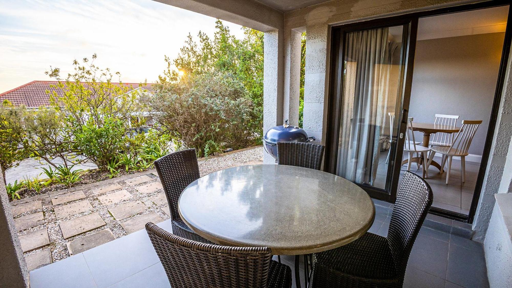 Modern Self-Catering Apartment In A Secure Estate Plettenberg Bay Exterior foto